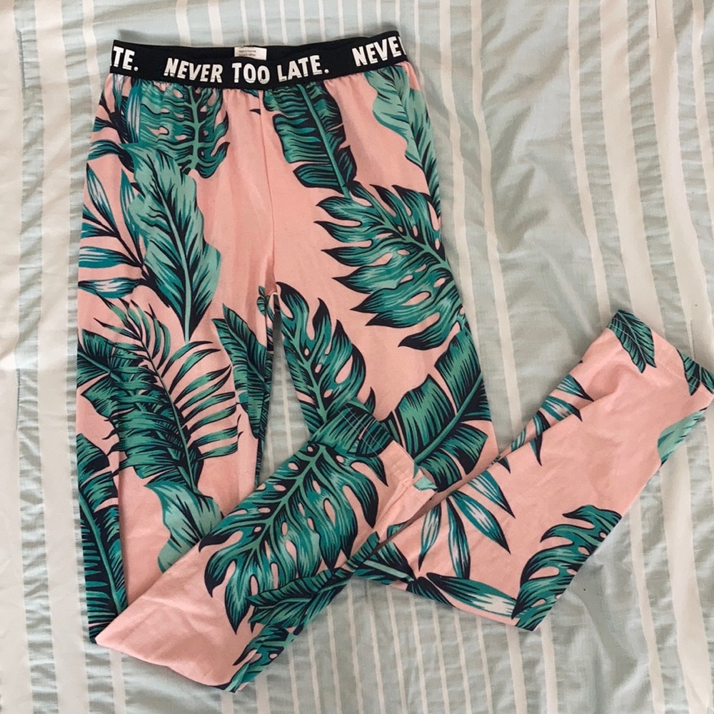 Leaf Print Leggings